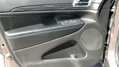 2020 Jeep Grand Cherokee Laredo E