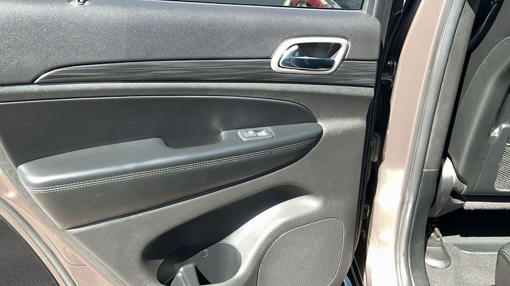 2020 Jeep Grand Cherokee Laredo E