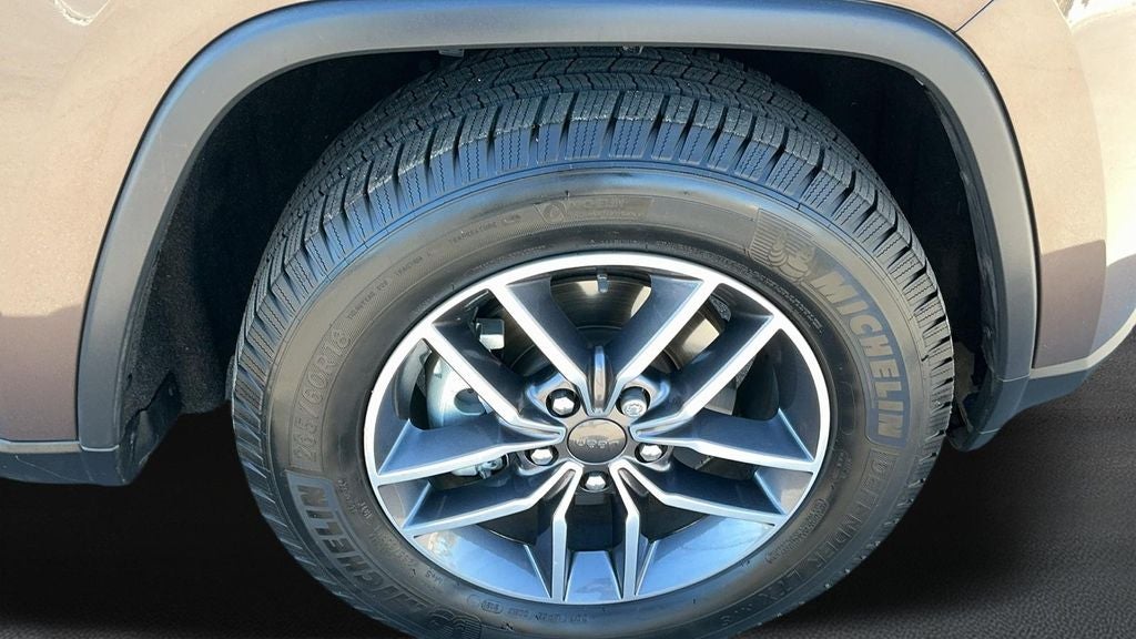 2020 Jeep Grand Cherokee Laredo E