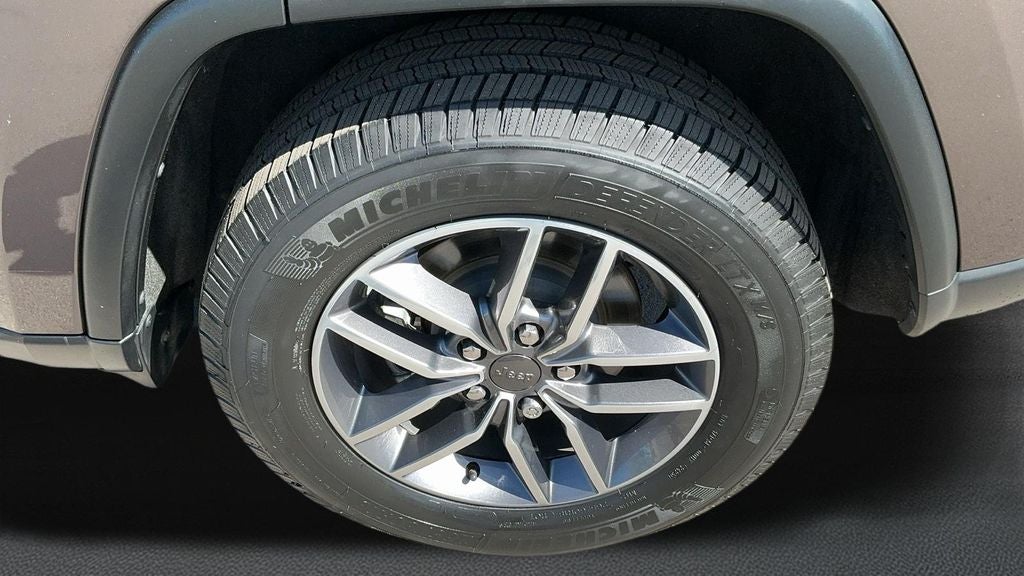 2020 Jeep Grand Cherokee Laredo E