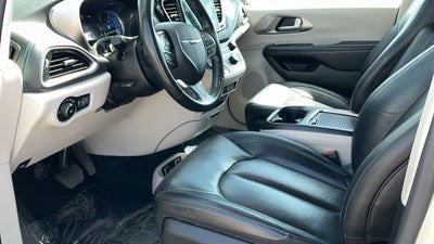 2021 Chrysler Pacifica Hybrid Touring L