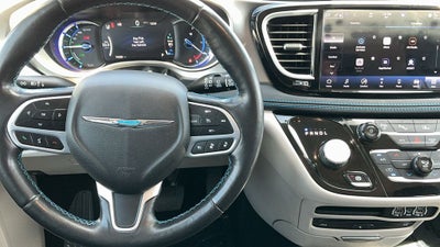 2021 Chrysler Pacifica Hybrid Touring L