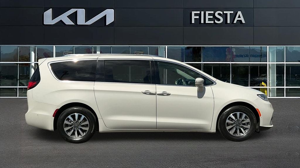 2021 Chrysler Pacifica Hybrid Touring L