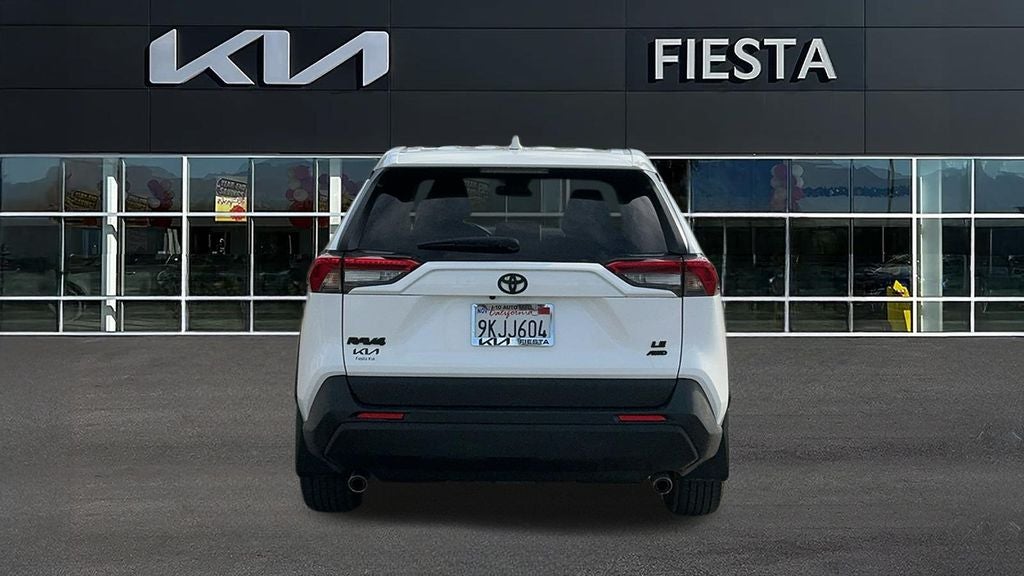 2024 Toyota RAV4 LE