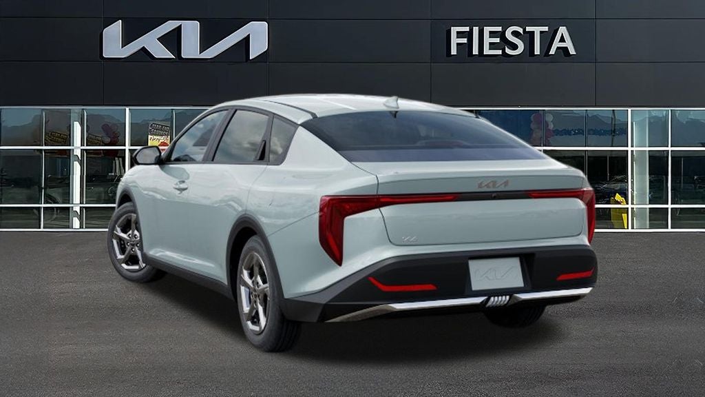 2026 Kia K4 LXS