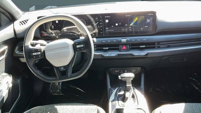 2025 Kia K4 GT-Line