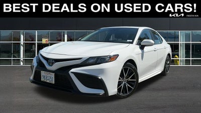 2024 Toyota Camry SE