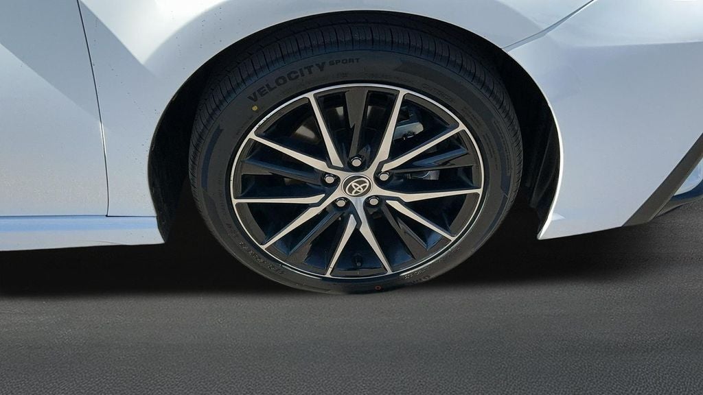 2024 Toyota Camry Hybrid SE