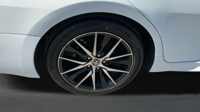 2024 Toyota Camry Hybrid SE