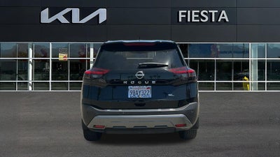 2022 Nissan Rogue SL