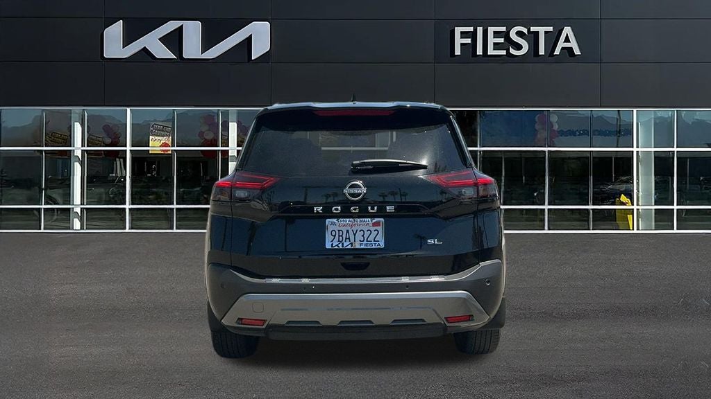 2022 Nissan Rogue SL