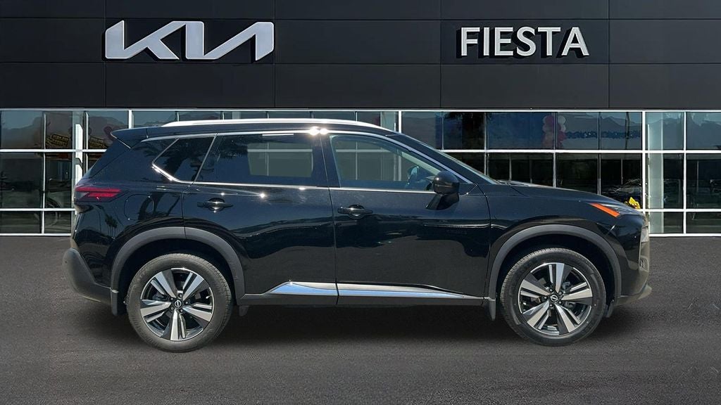 2022 Nissan Rogue SL