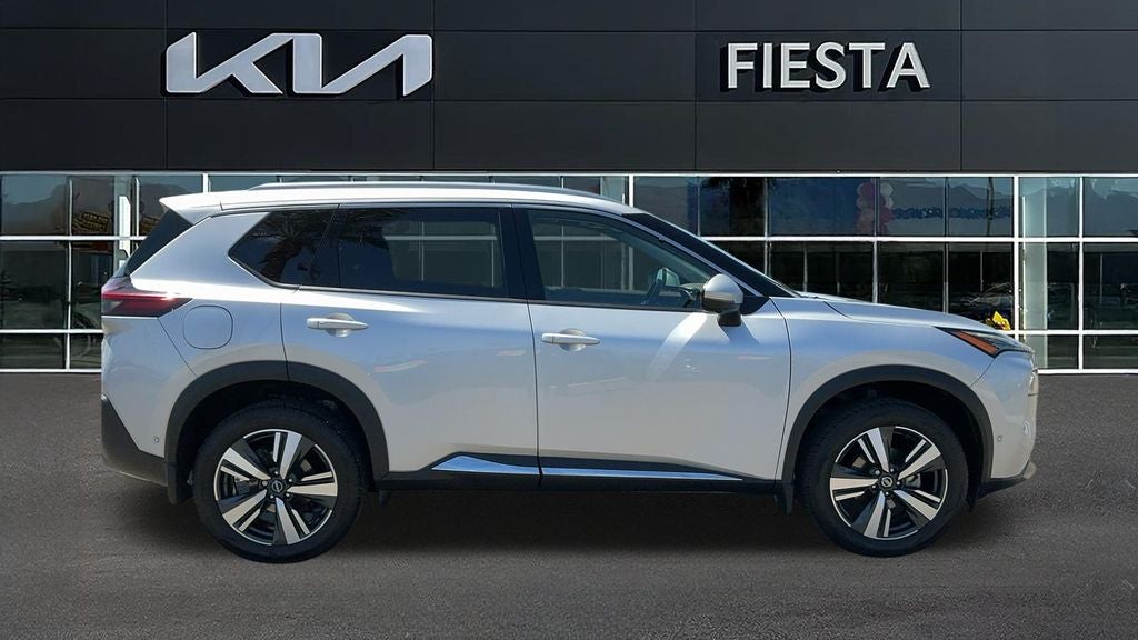 2023 Nissan Rogue SL