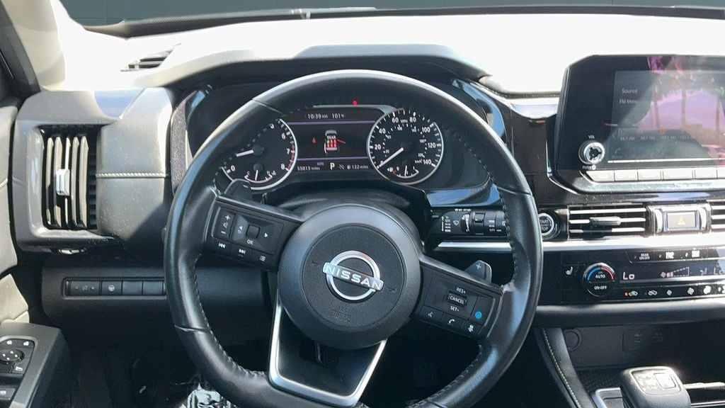 2024 Nissan Pathfinder SV