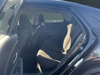 2022 Hyundai Elantra SE