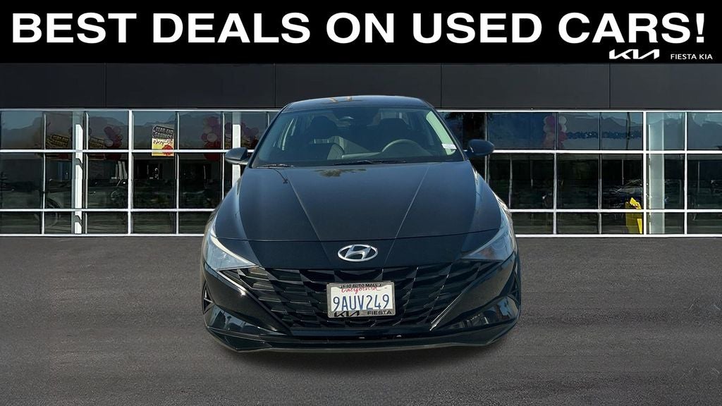 2022 Hyundai Elantra SE