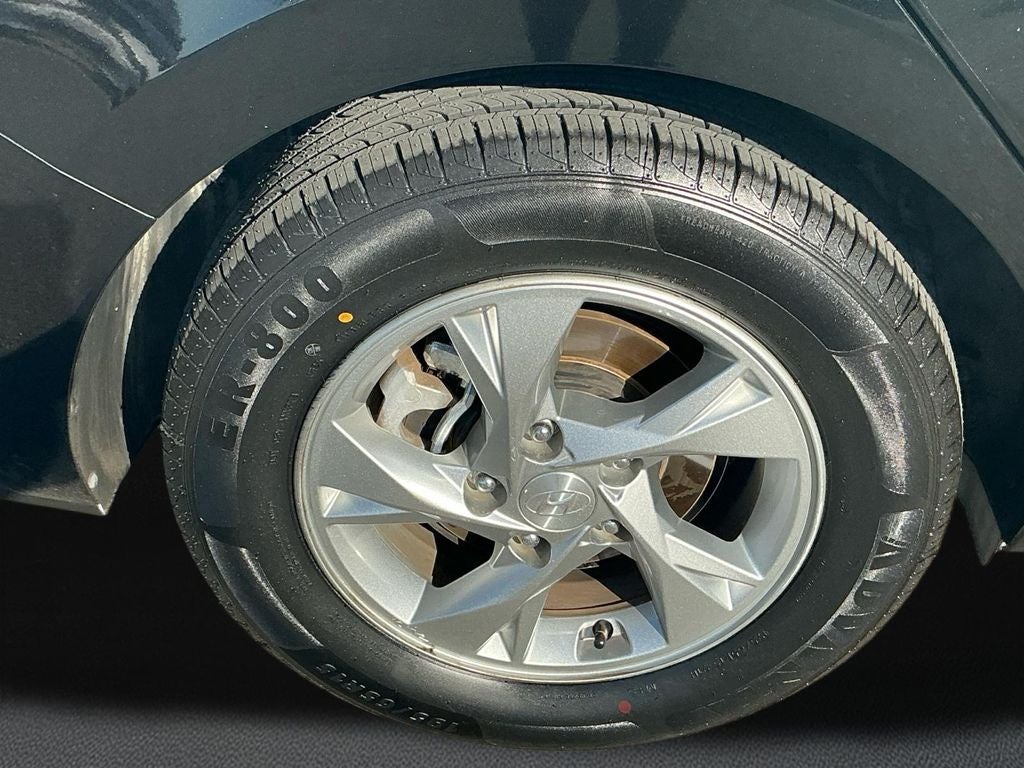2022 Hyundai Elantra SE