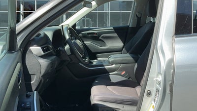 2020 Toyota Highlander LE