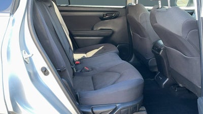 2020 Toyota Highlander LE