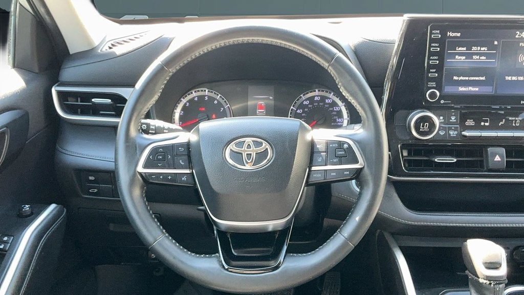 2020 Toyota Highlander LE