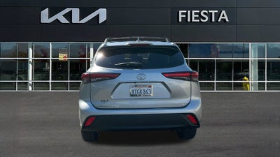 2020 Toyota Highlander LE