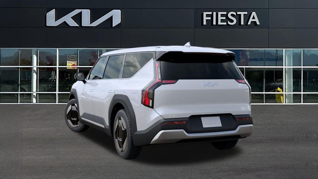 2026 Kia EV9 Light Long Range
