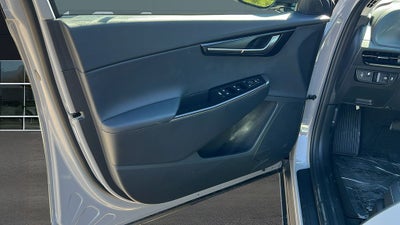 2025 Kia EV6 Light