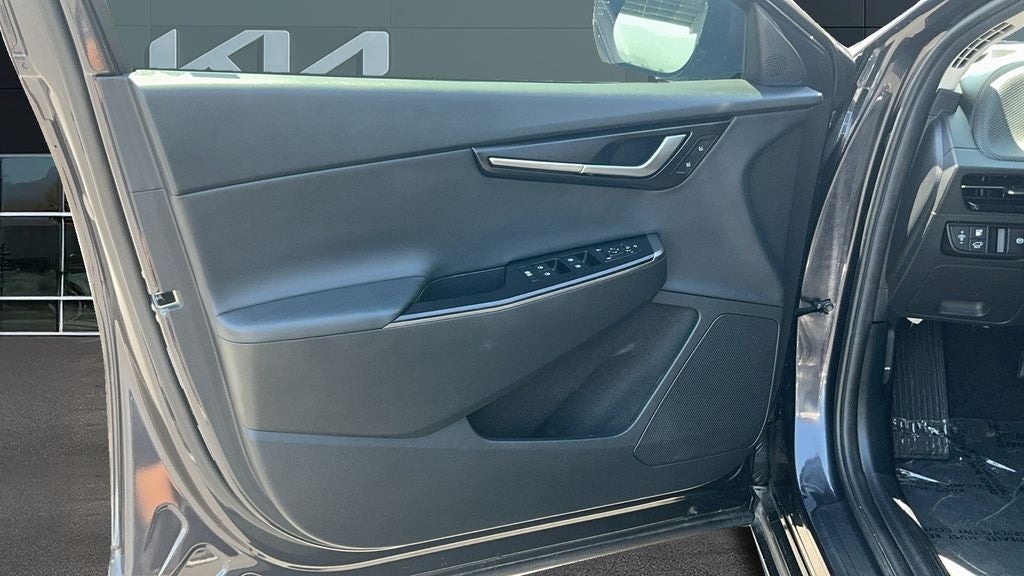 2025 Kia EV6 Wind