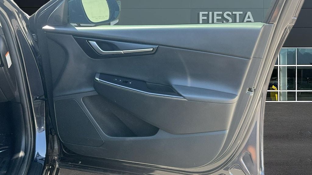 2025 Kia EV6 Wind