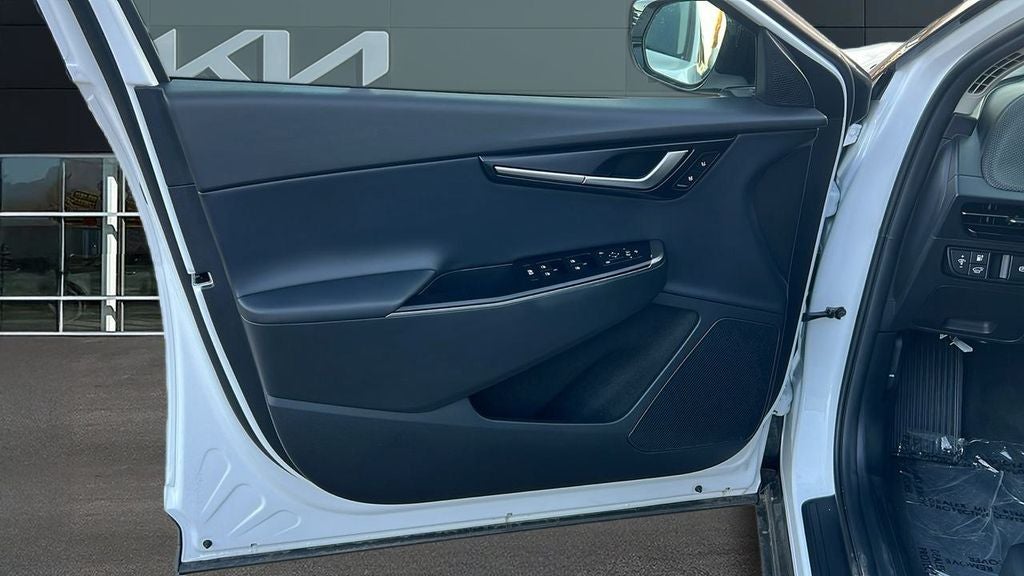 2025 Kia EV6 Wind