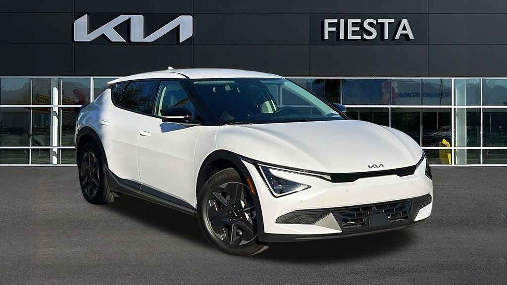 2025 Kia EV6 Light