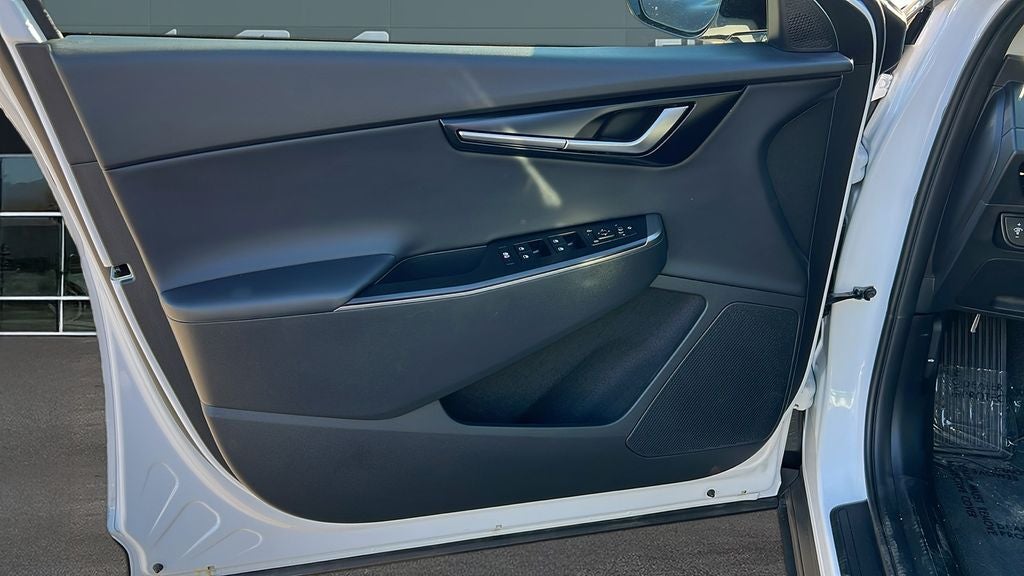 2025 Kia EV6 Light