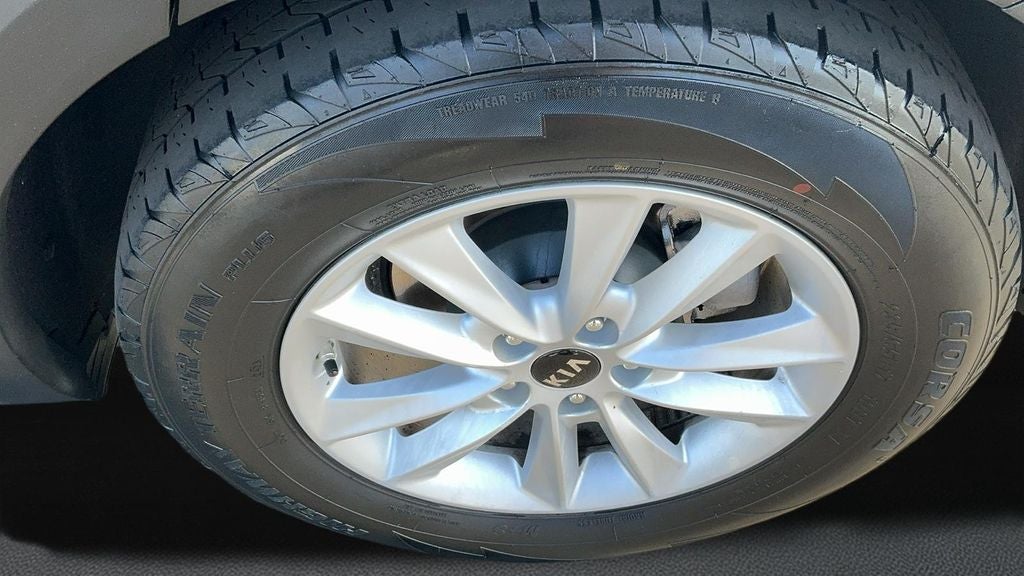 2019 Kia Sorento L