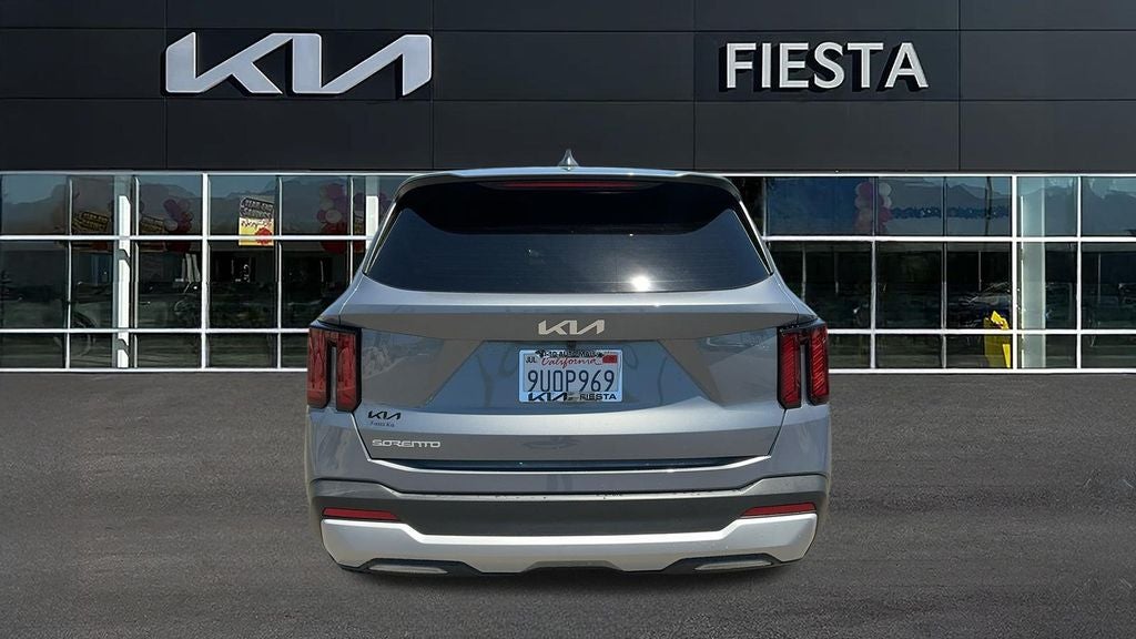 2025 Kia Sorento LX
