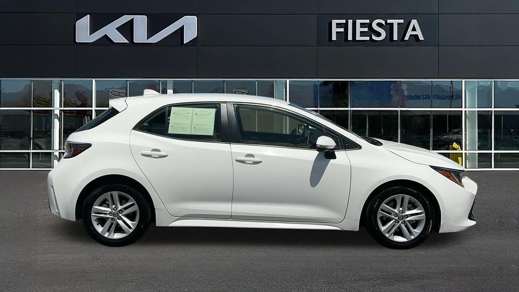 2022 Toyota Corolla Hatchback SE