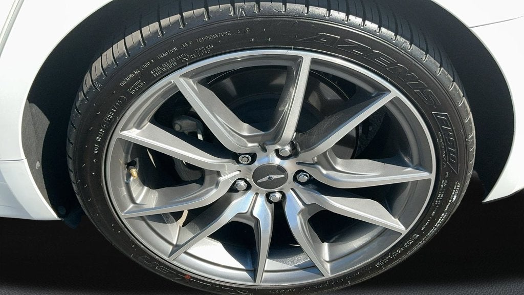 2022 Genesis G70 2.0T