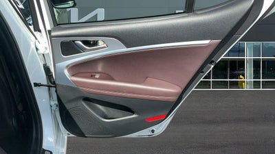 2022 Genesis G70 2.0T