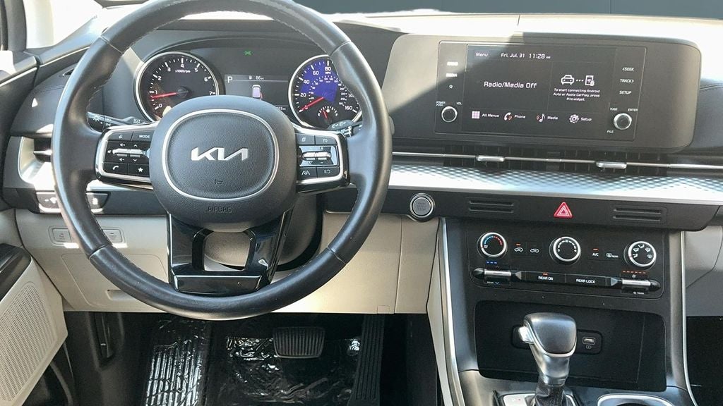 2024 Kia Carnival LX