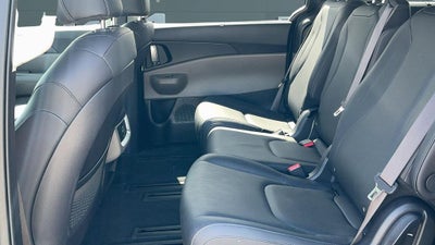 2025 Kia Carnival Hybrid EX