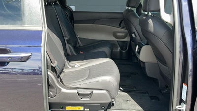 2025 Kia Carnival Hybrid EX