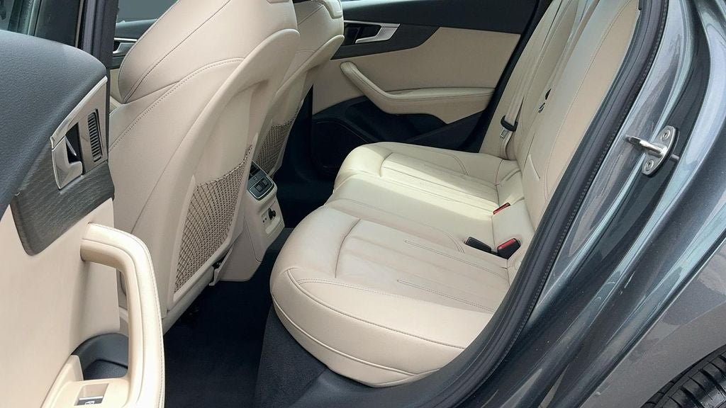 2023 Audi A4 45 S line Premium Plus quattro