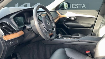 2021 Volvo XC90 Recharge Plug-In Hybrid T8 Inscription Expression 6 Passenger