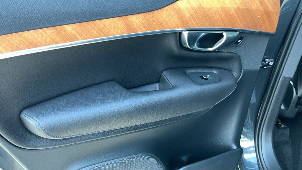 2021 Volvo XC90 Recharge Plug-In Hybrid T8 Inscription Expression 6 Passenger